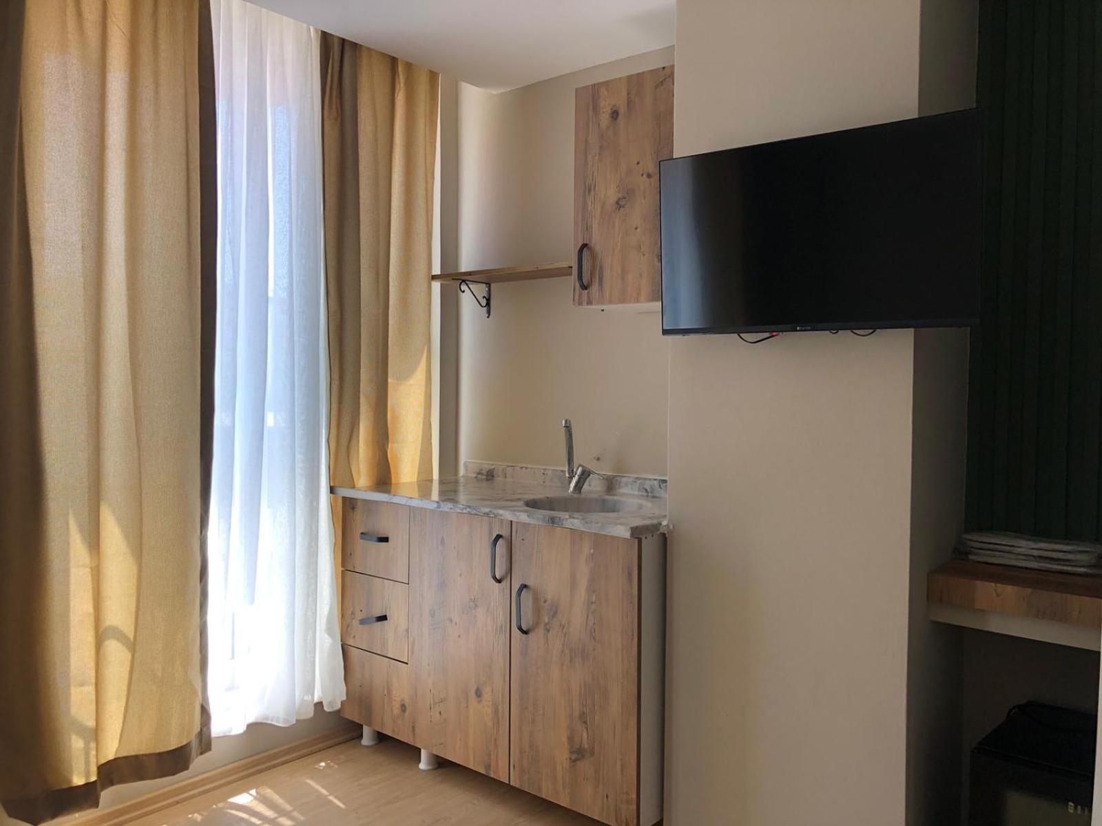 Red Castle Hotel & Pub Μπέλεκ Εξωτερικό φωτογραφία