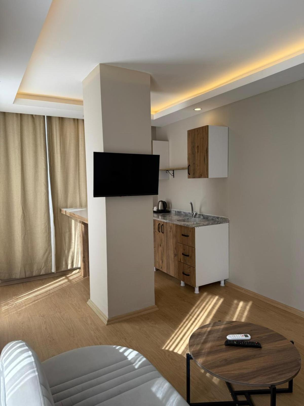 Red Castle Hotel & Pub Μπέλεκ Εξωτερικό φωτογραφία